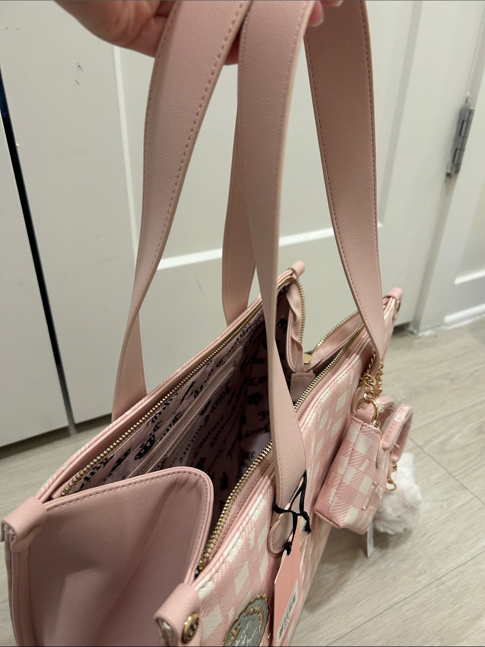 Juicy Couture Exclusive (NWT) Study In Style With Scottie Tote Bag - Picture 13 of 14